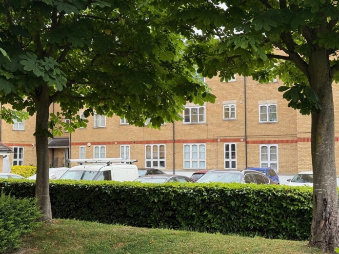Wheatsheaf Close , E14 9UY
