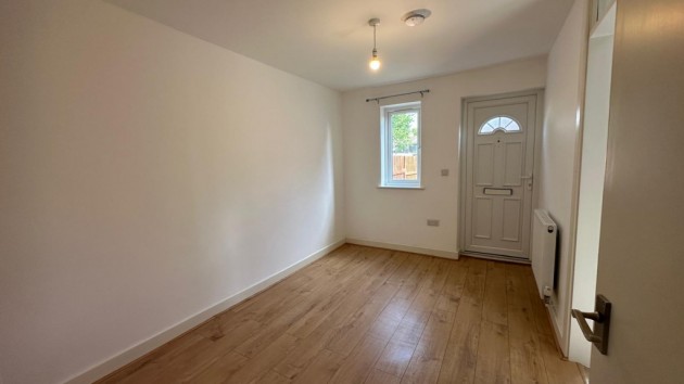 Caspian Walk, London, E16 - Photo 2