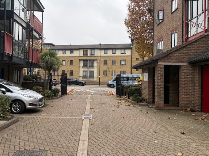 Lancaster Drive, London .