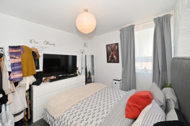 Nairn Street, London, E14 - Photo 5