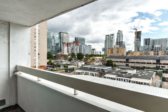 Knighthead Point E14 8SR