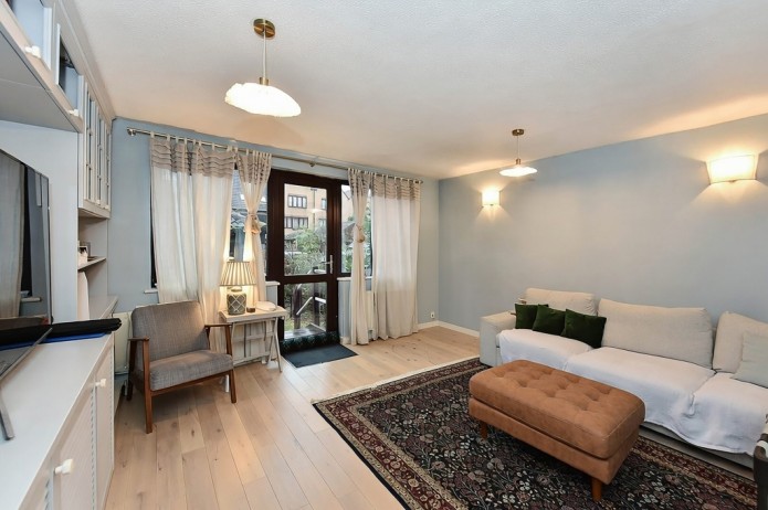 Rotterdam drive, London.