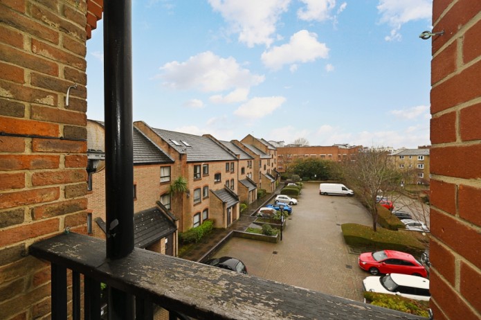 ferry Street, London.