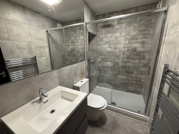 Van Gogh Court London, London, E14 - Photo 5