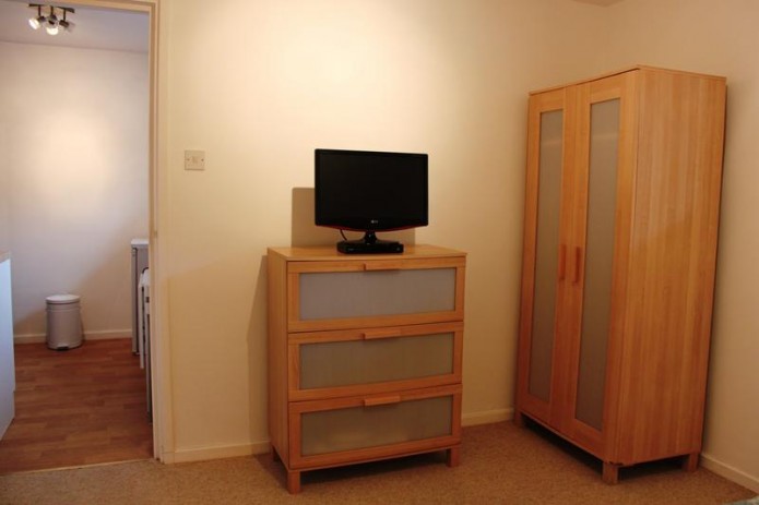 Lancaster drive, London E14