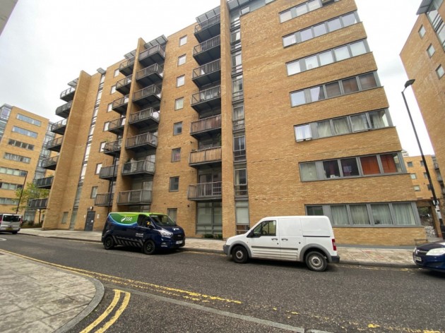 Millharbour, Canary Wharf,, London, E14 - Photo 8